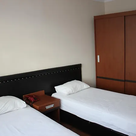 Hotel Sezen *